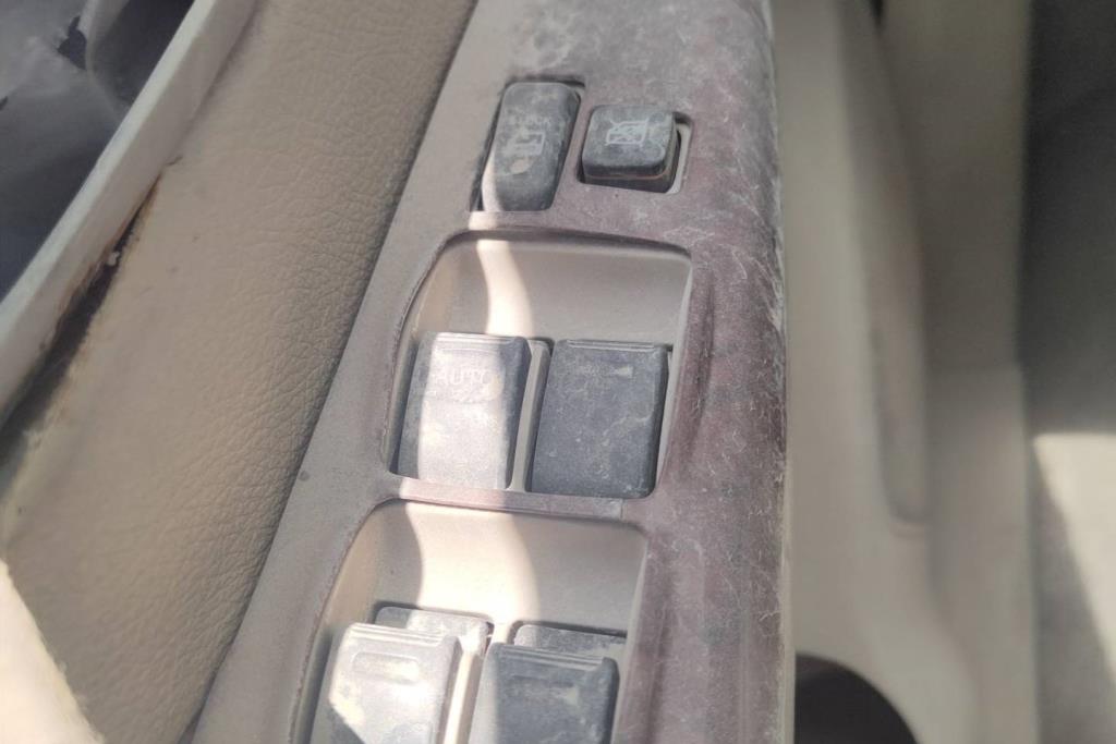 Cabin  Control buttons Toyota Fortuner