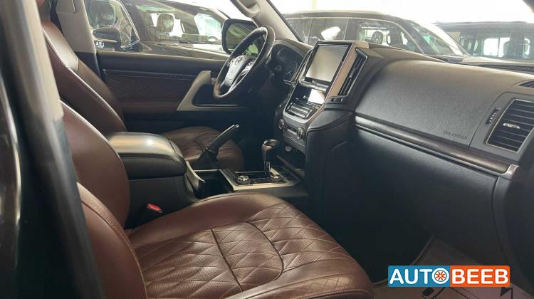 Toyota Land Cruiser 2017