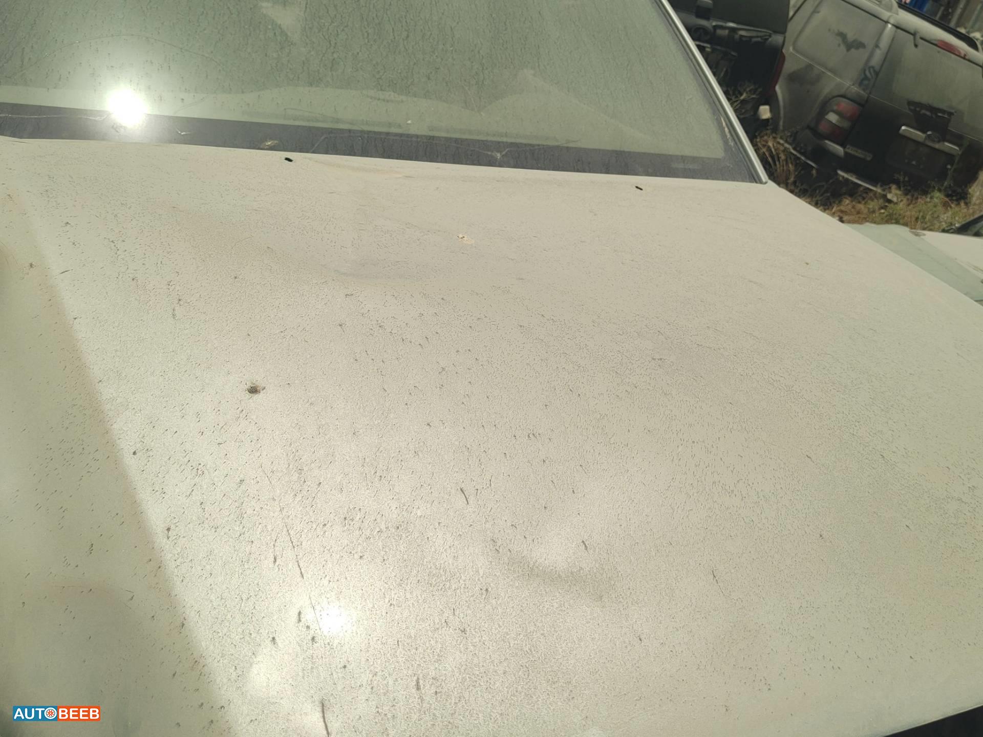 Body  Hood Toyota Fortuner