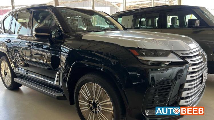 Lexus LX600 2025