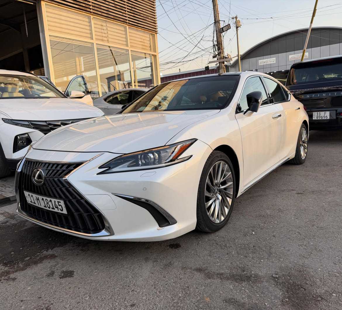 Lexus ES350 2024