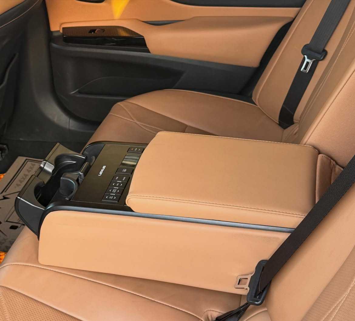 Lexus ES350 2024