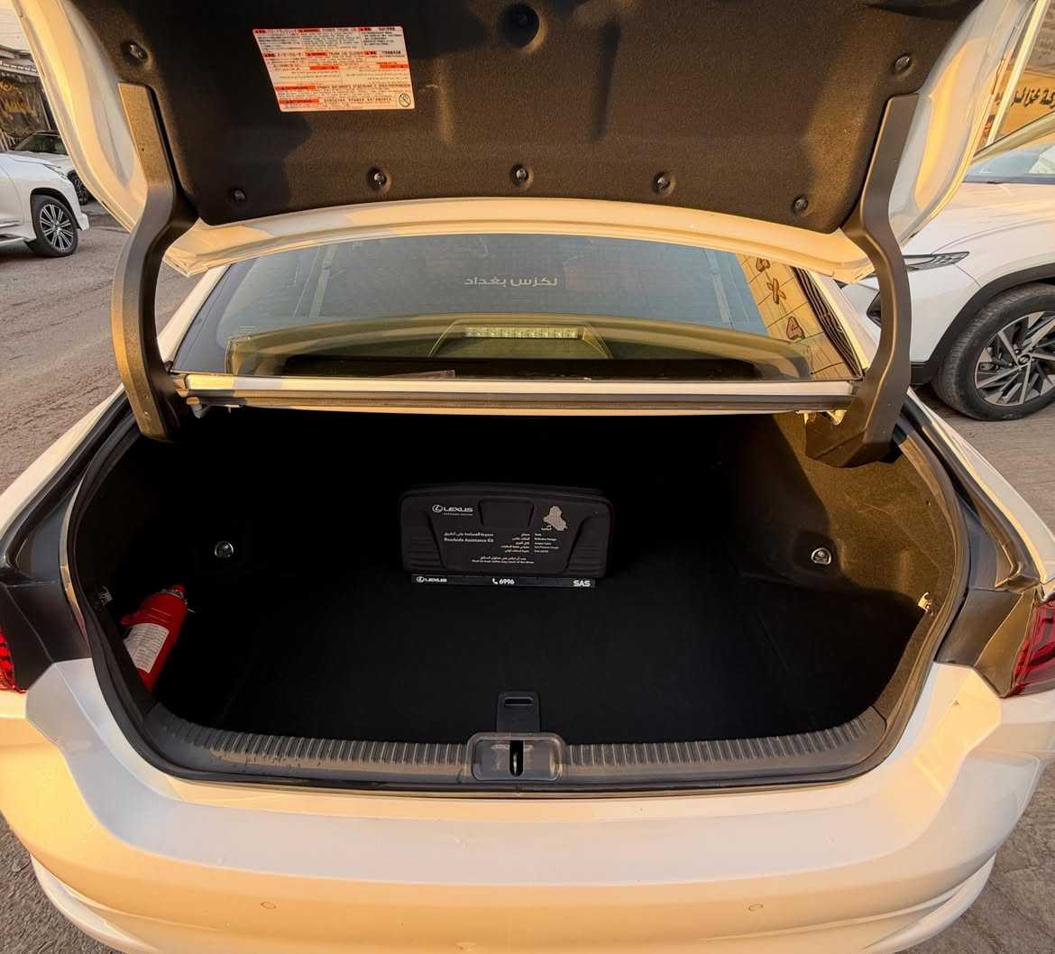 Lexus ES350 2024