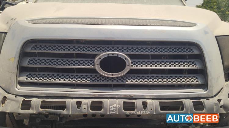Body  Grilles Toyota Tundra