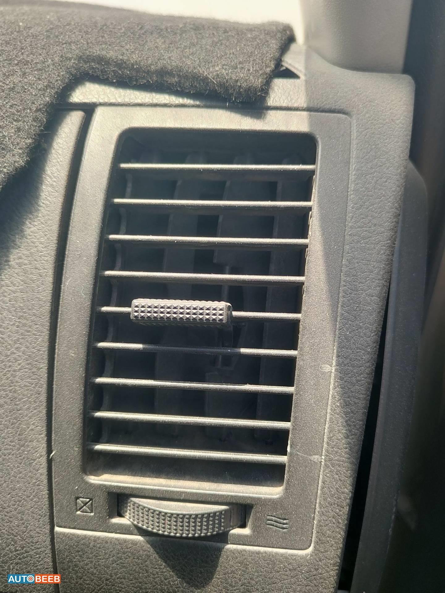 Cabin  Control buttons Toyota Tundra