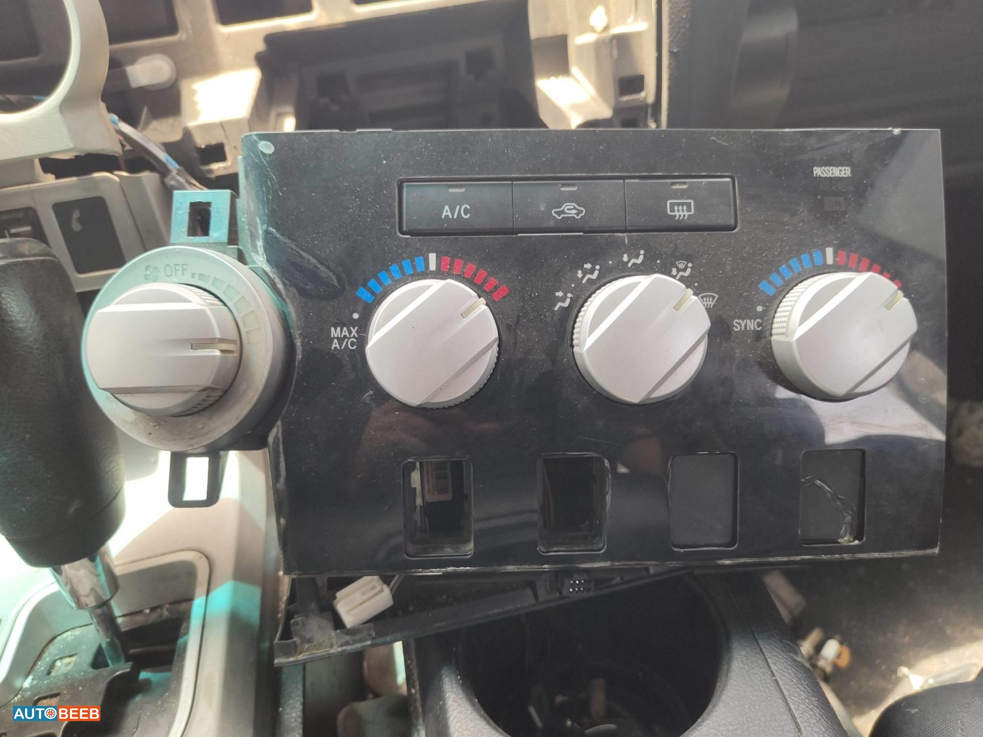 Cabin  Control buttons Toyota Tundra