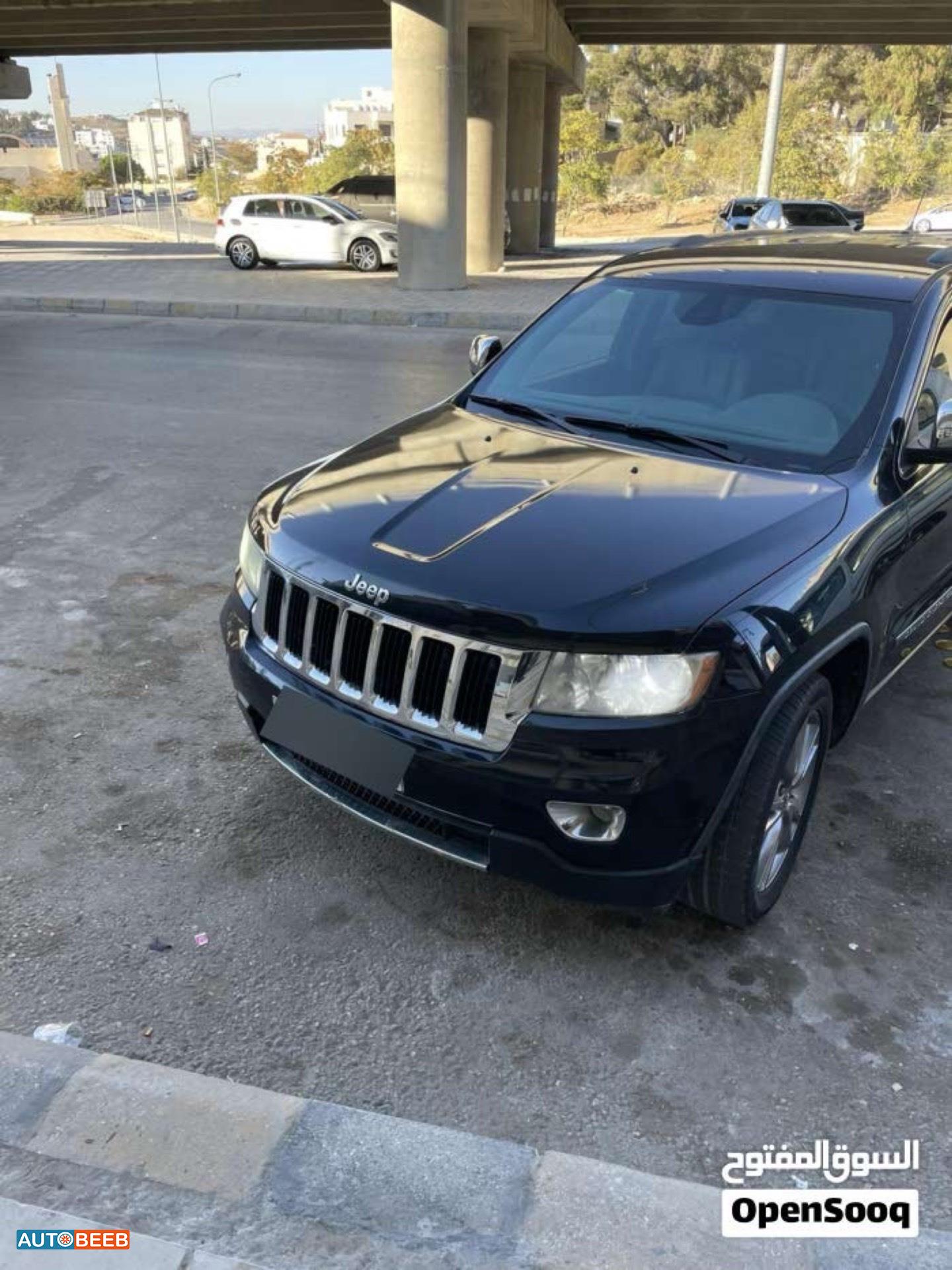 جيب جراند شيروكي 2011