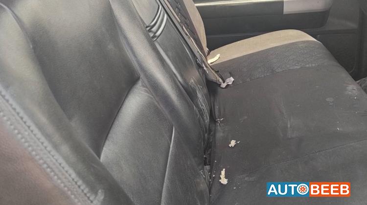 Cabin  Seat Toyota Tundra
