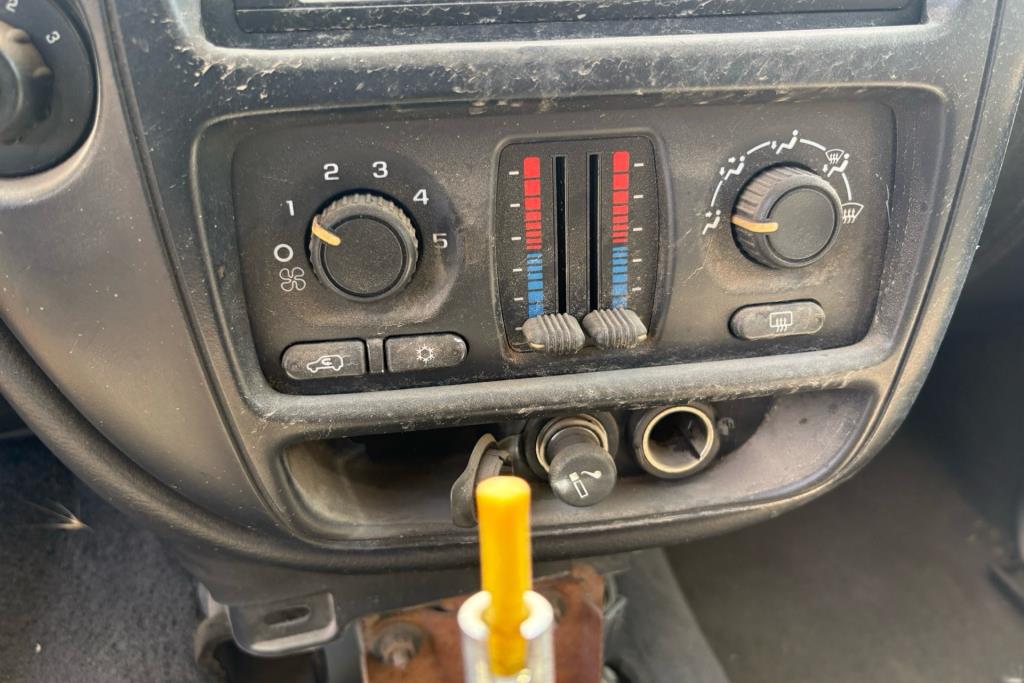 Cabin  Control buttons Chevrolet Blazer