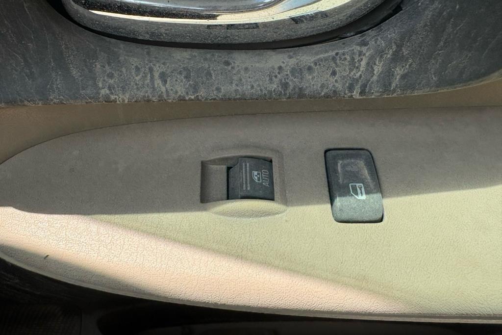 Cabin  Control buttons Chevrolet Blazer