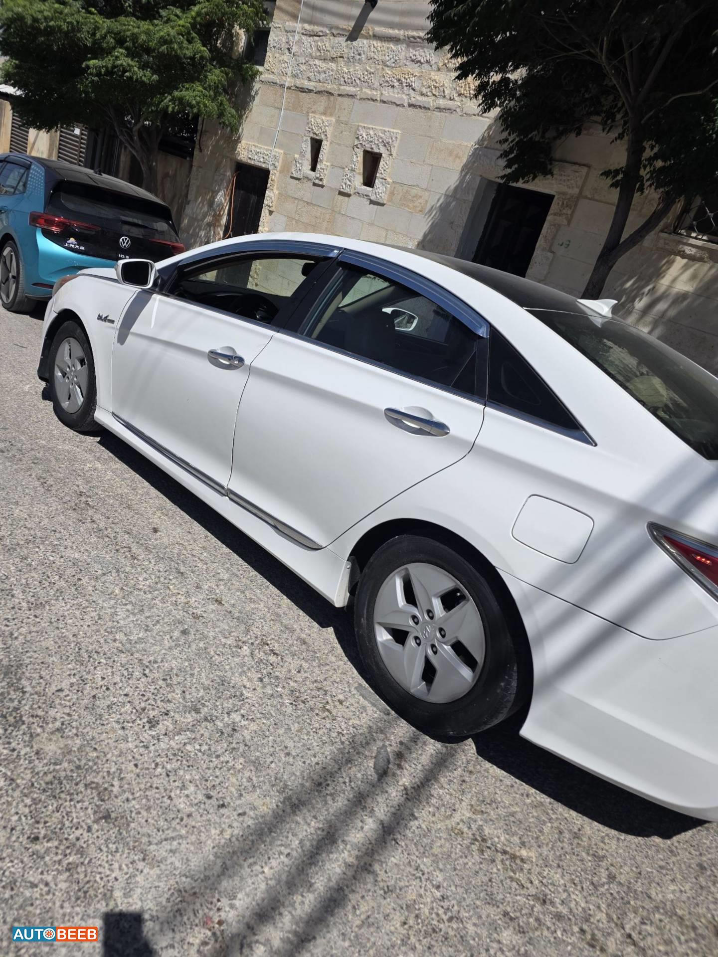 هيونداي سوناتا 2012