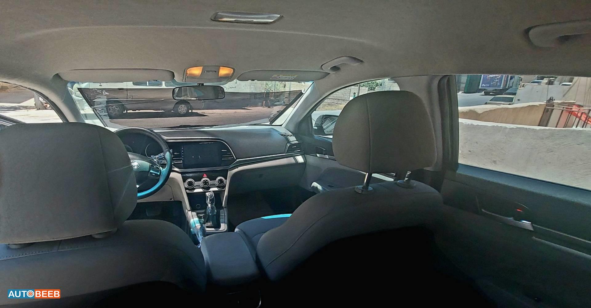 Hyundai Elantra 2020