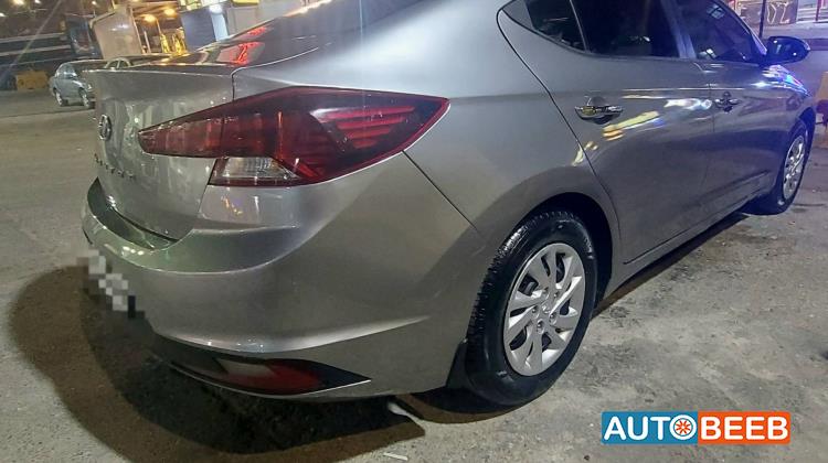 Hyundai Elantra 2020