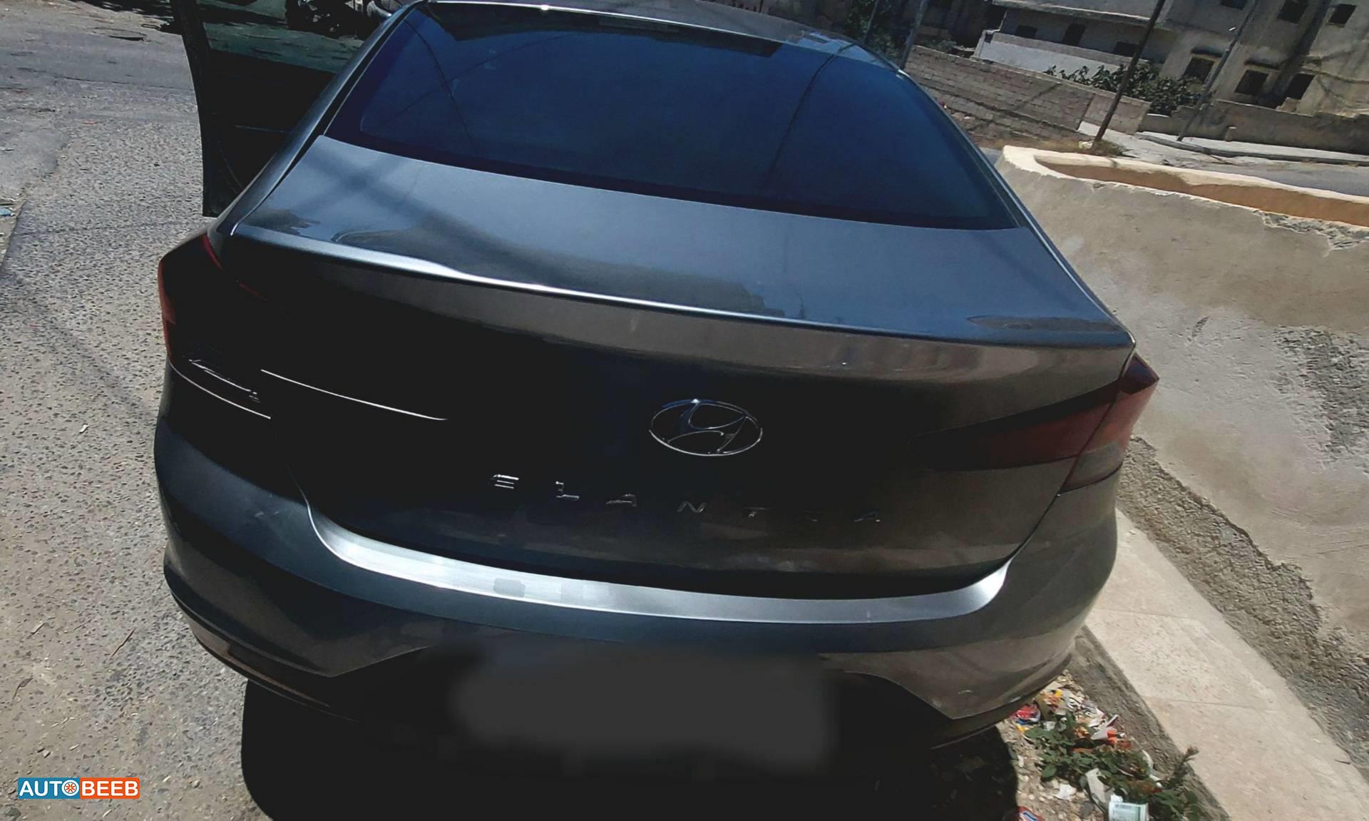 Hyundai Elantra 2020
