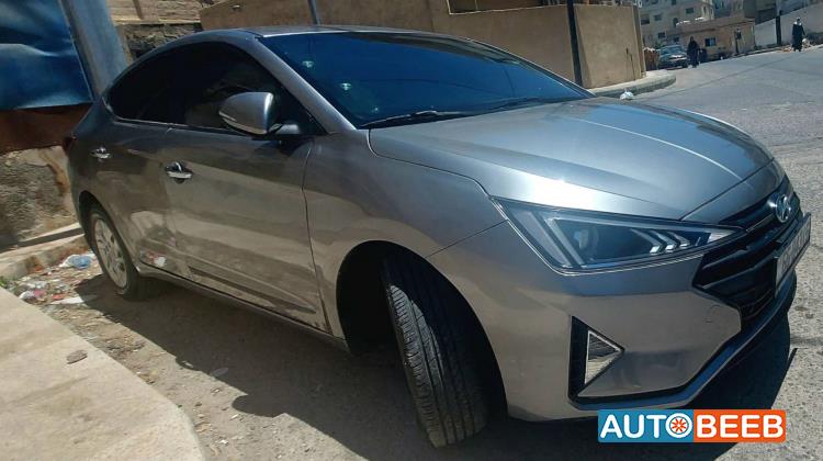 Hyundai Elantra 2020