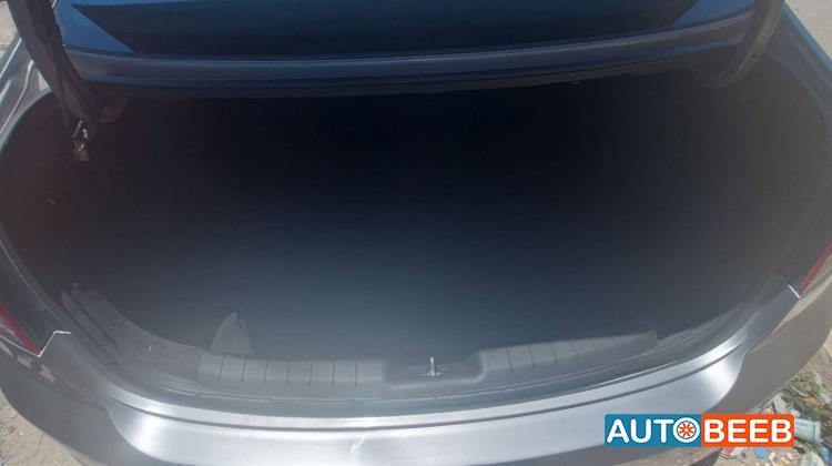 Hyundai Elantra 2020