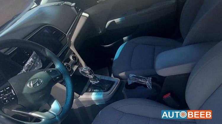 Hyundai Elantra 2020