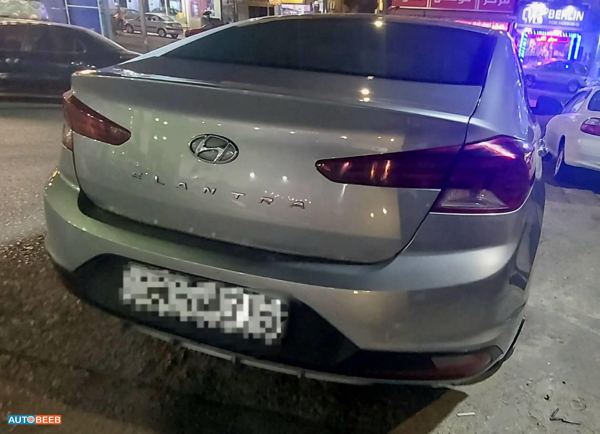 Hyundai Elantra 2020