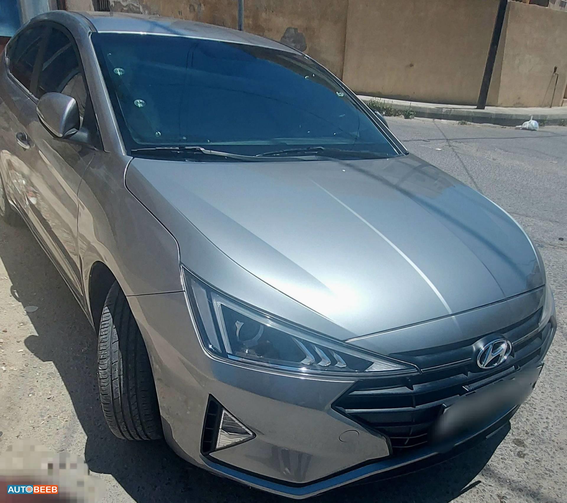 Hyundai Elantra 2020