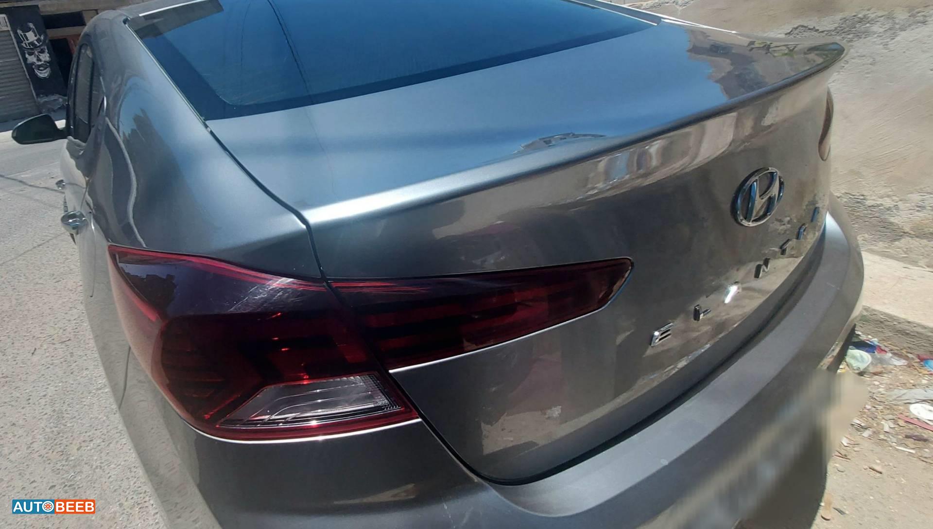 Hyundai Elantra 2020