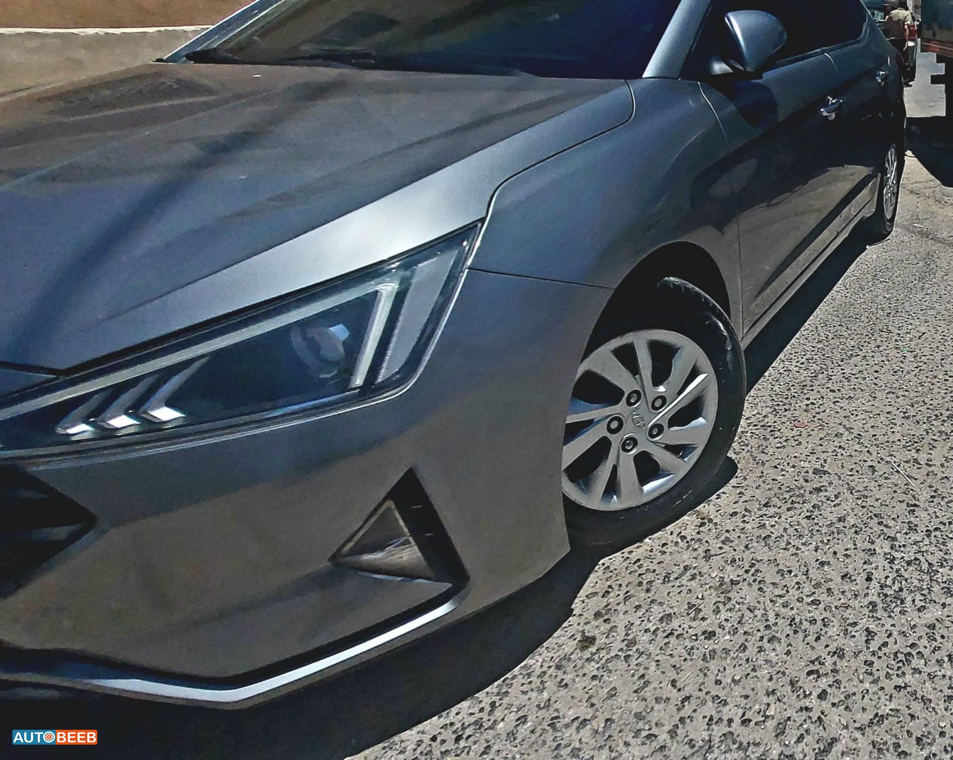Hyundai Elantra 2020