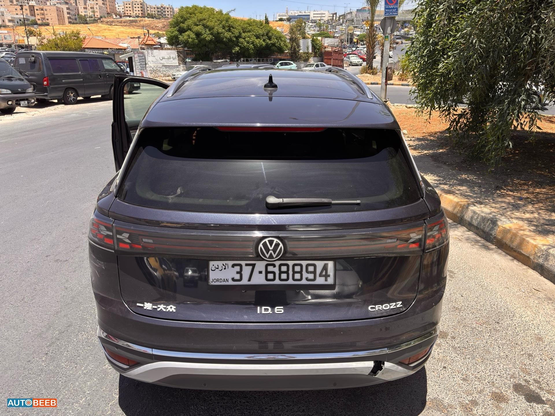 Volkswagen ID.6 2022