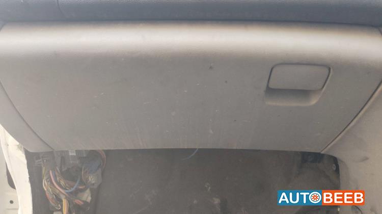 Cabin  Dashboard Hyundai H1