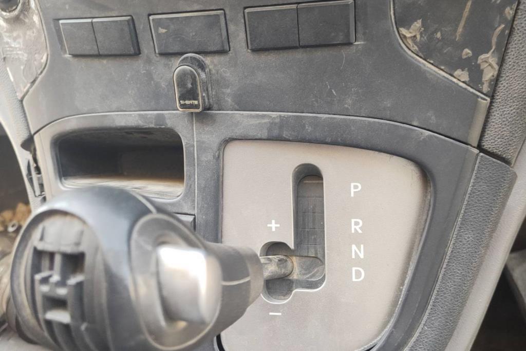 Cabin  Control buttons Hyundai H100