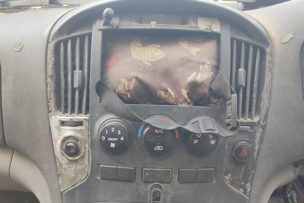 Cabin  Dashboard Hyundai H1