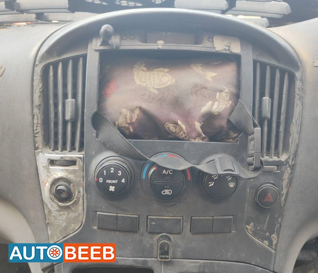 Cabin  Dashboard Hyundai H1