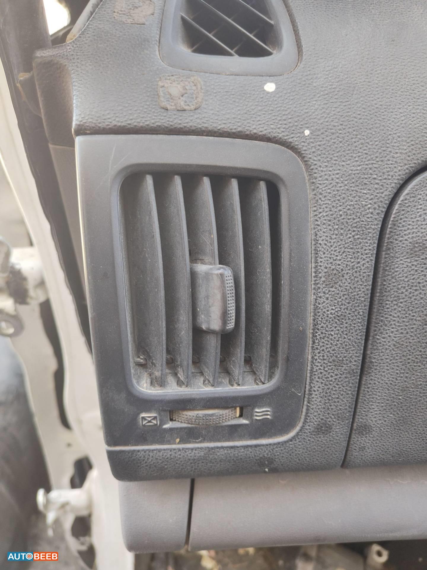 Cabin  Control buttons Hyundai H1