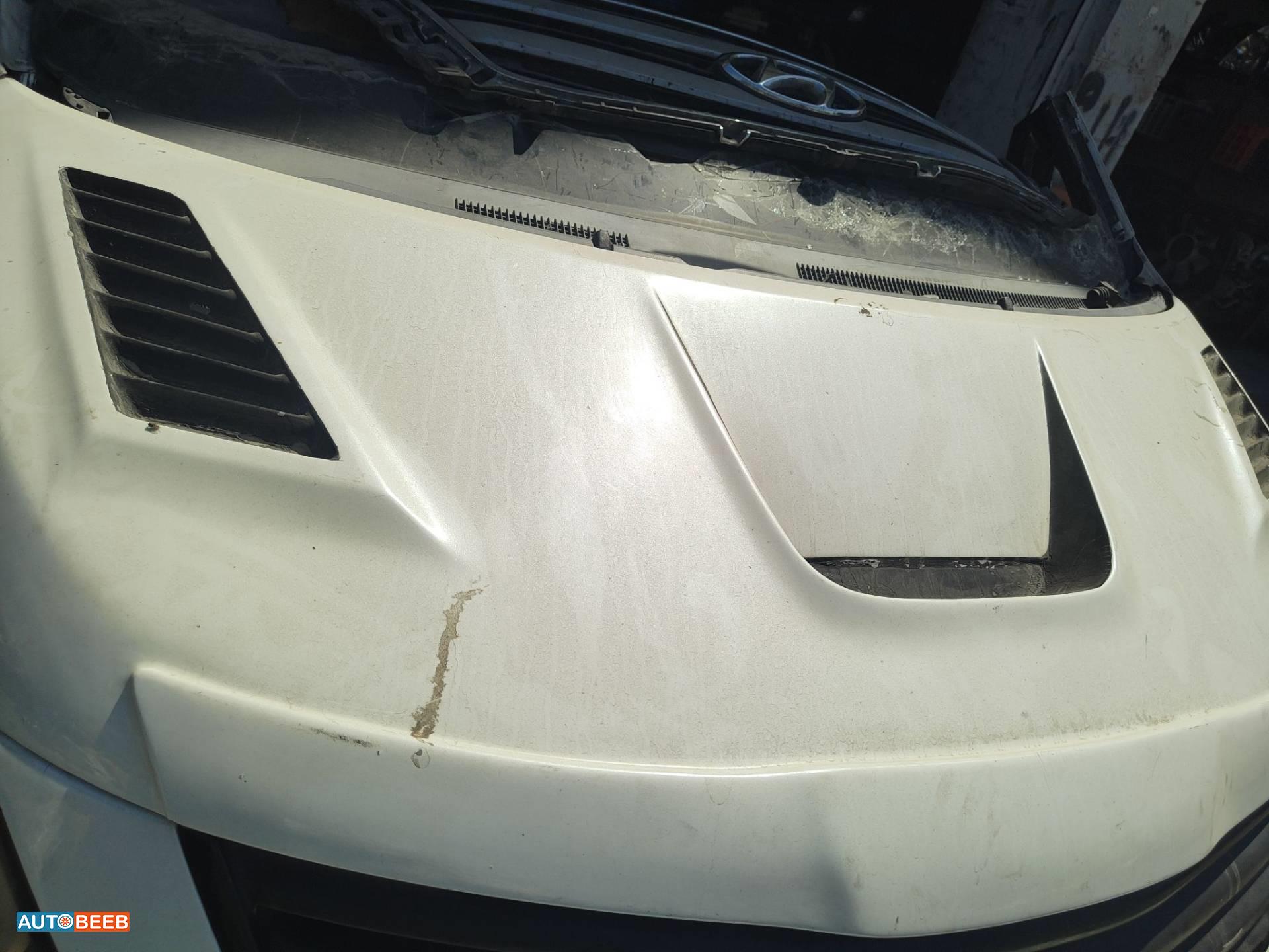 Body  Hood Hyundai H1