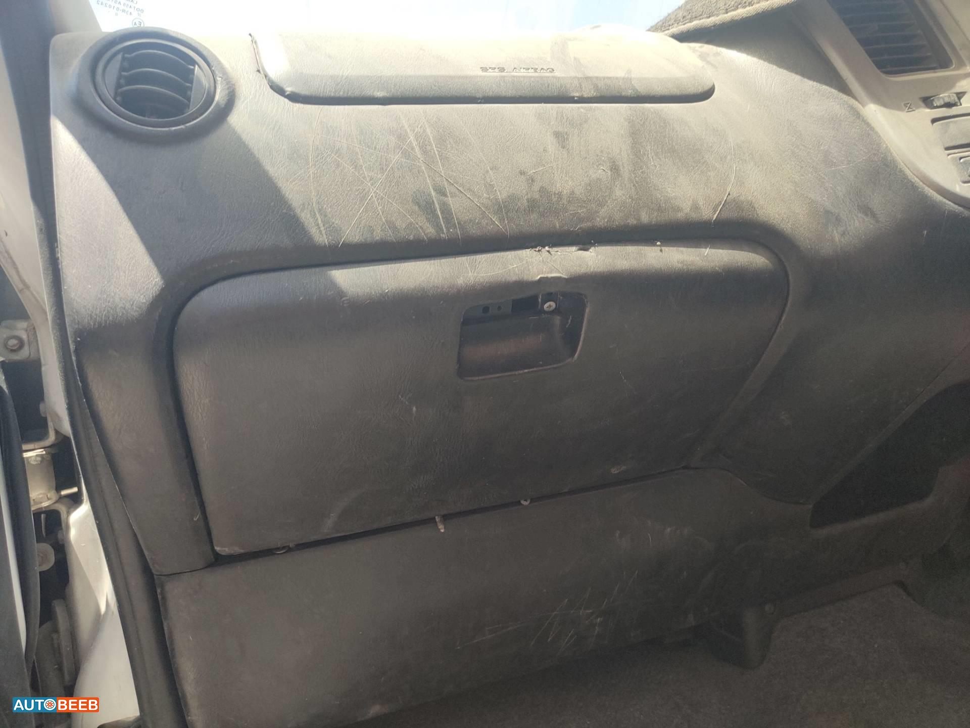  Cabin Parts Nissan 