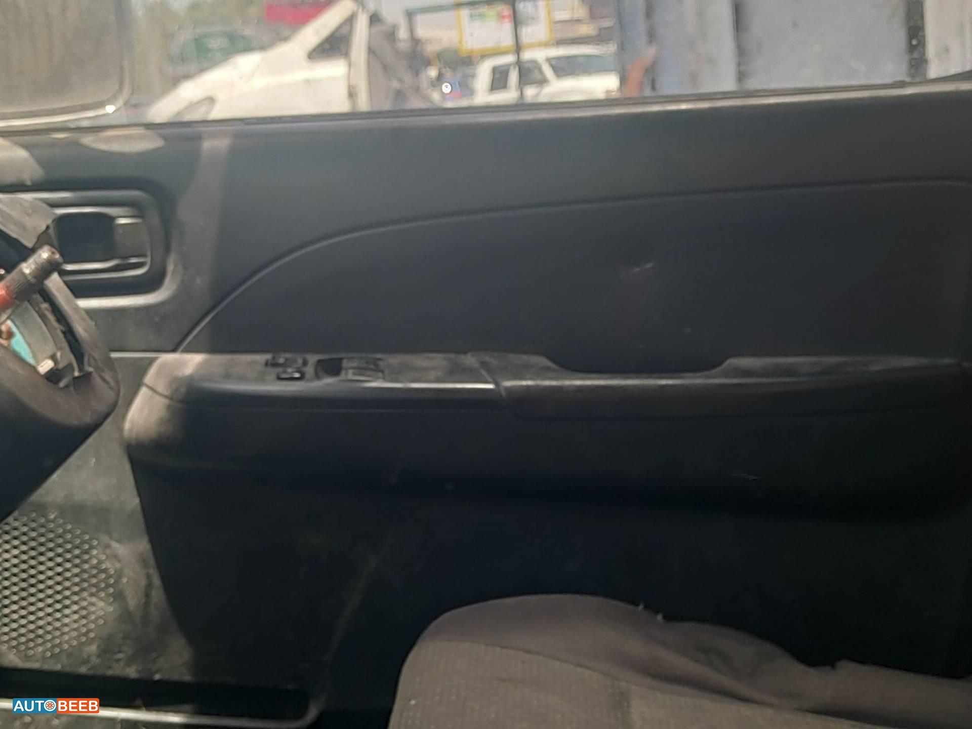  Cabin Parts Nissan 