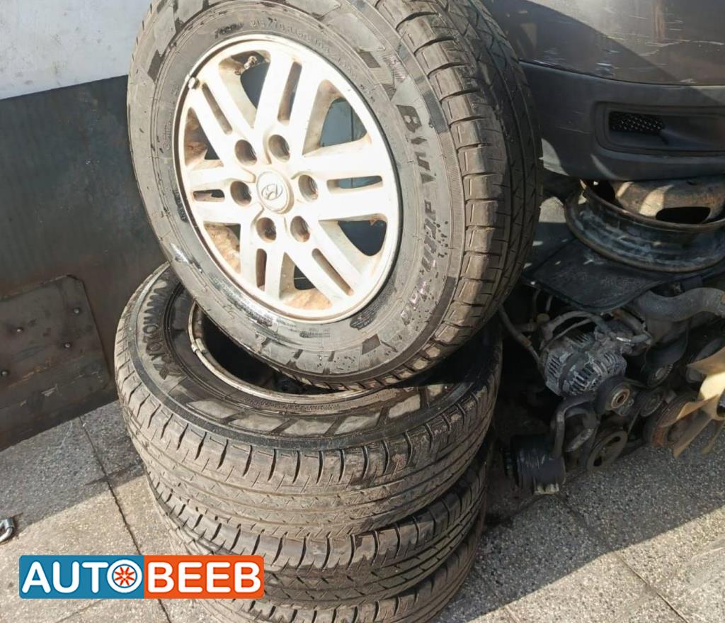 طقم جنطات مع كوشوك هيونداي اتش1 جراند ستاركس قياس 17 