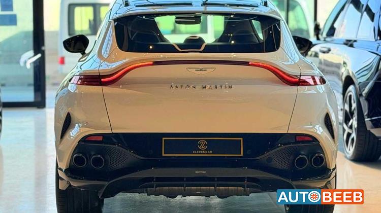 Aston Martin DBX 2024