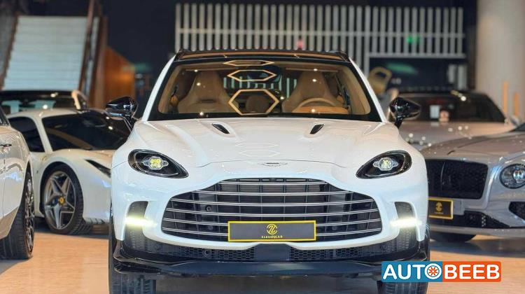 Aston Martin DBX 2024