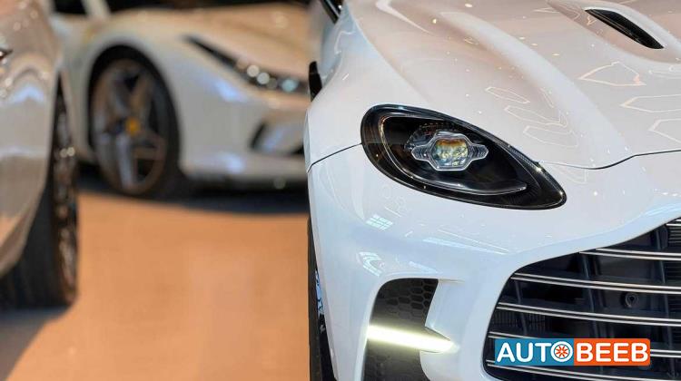 Aston Martin DBX 2024