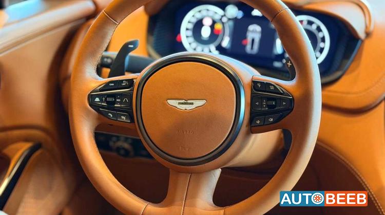 Aston Martin DBX 2024