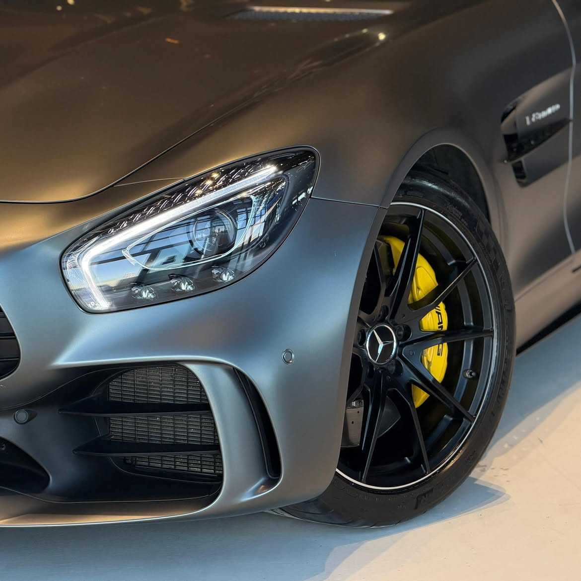 Mercedes Benz GT R 2019
