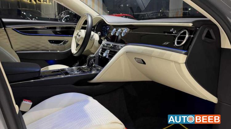 Bentley Flying Spur 2023