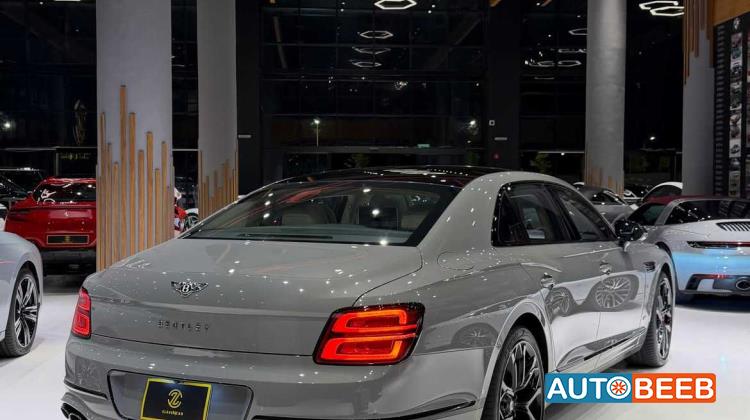 Bentley Flying Spur 2023