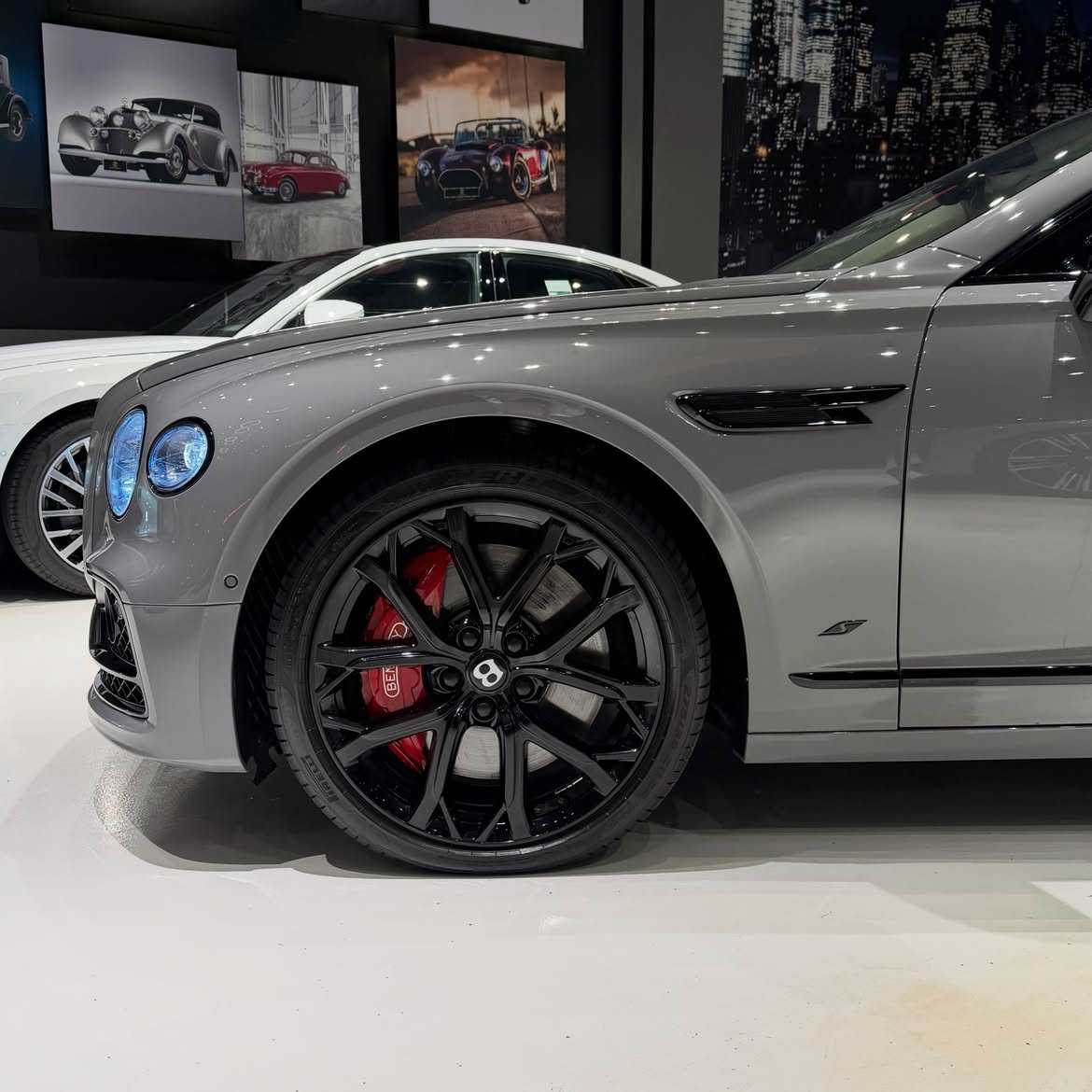 Bentley Flying Spur 2023