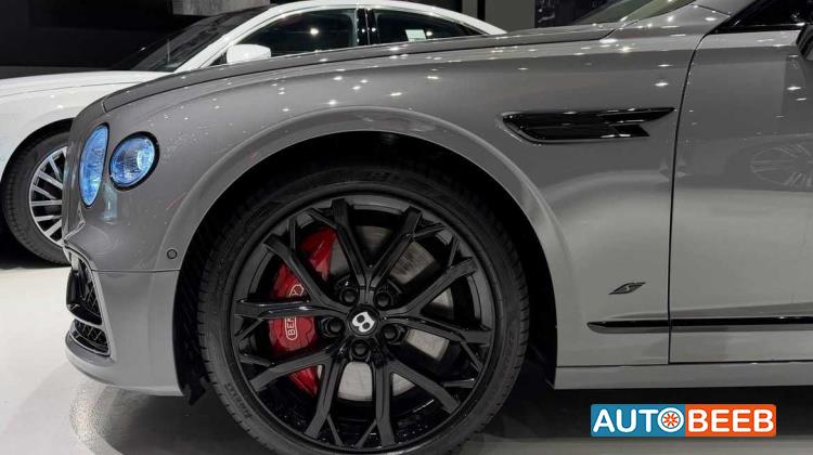 Bentley Flying Spur 2023