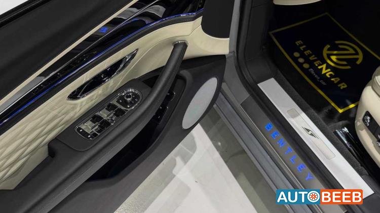 Bentley Flying Spur 2023