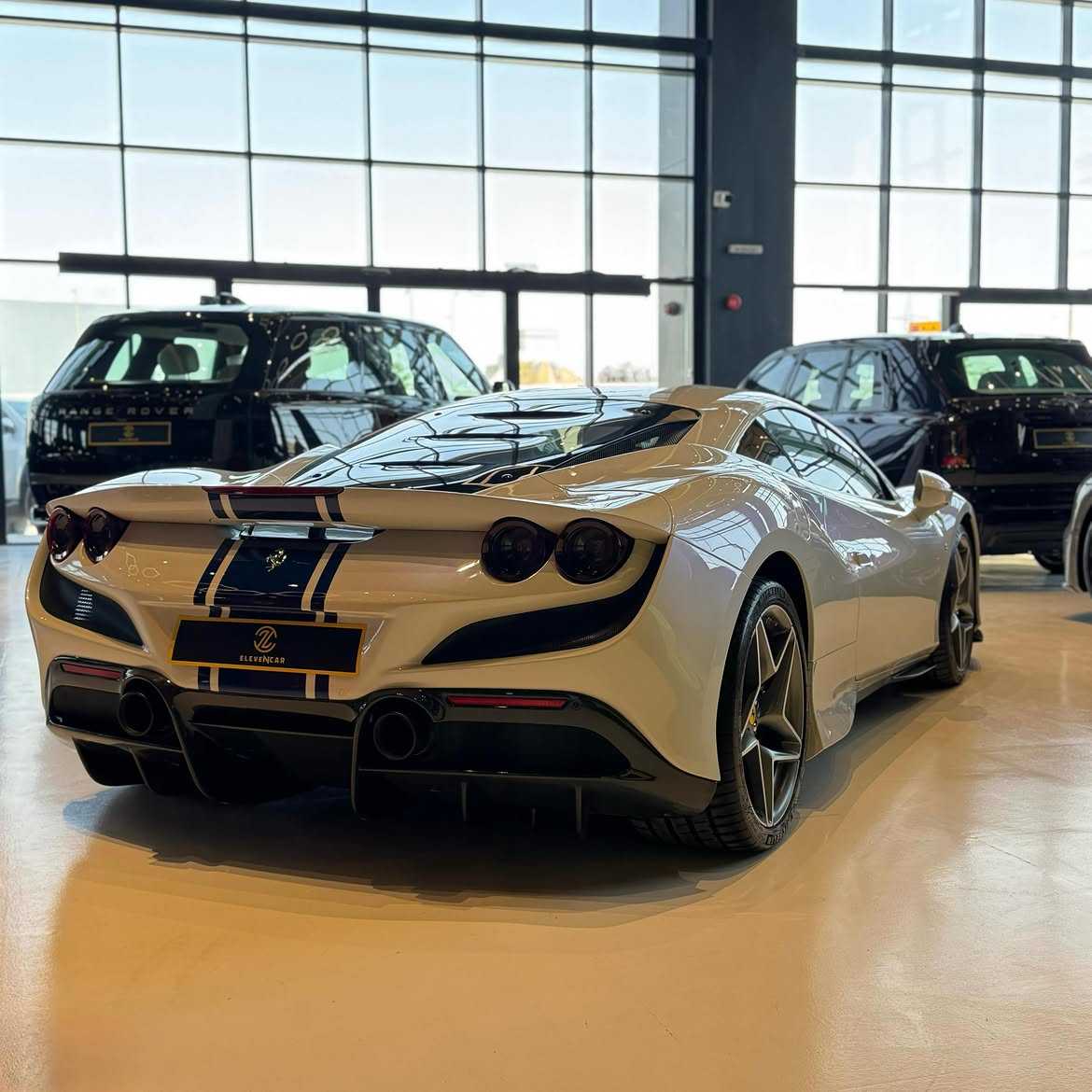 Ferrari F8  2021