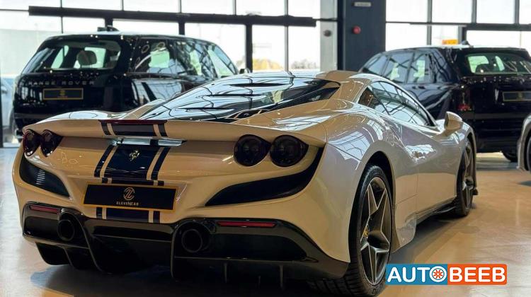 Ferrari F8  2021