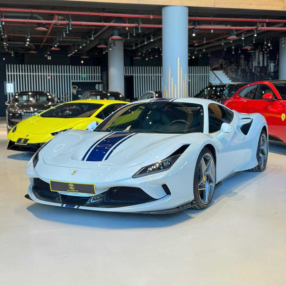 Ferrari F8  2021