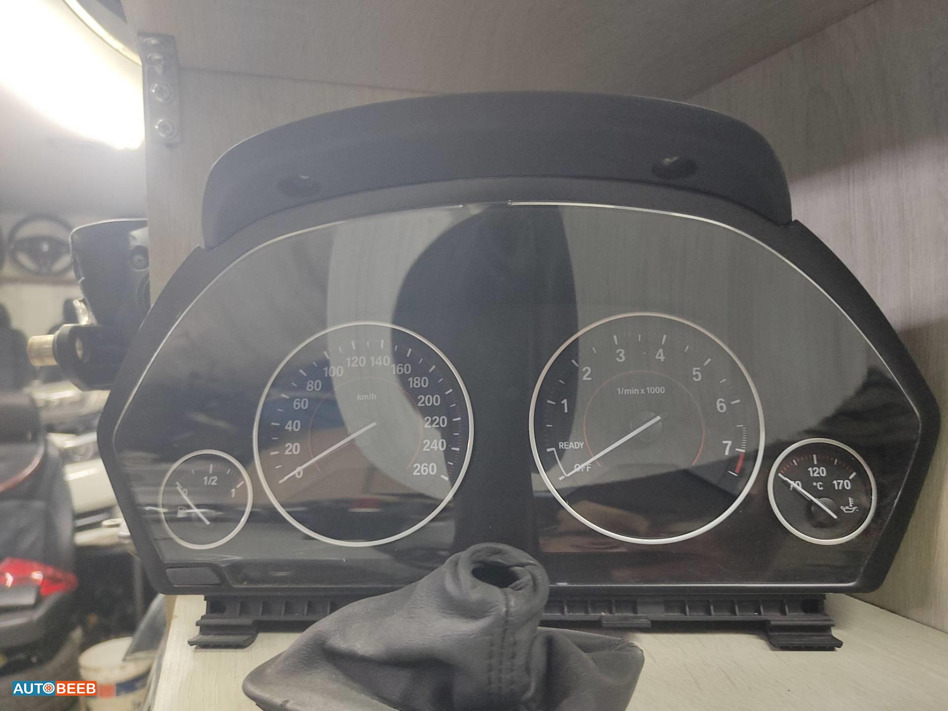 Cabin  Dashboard BMW 330