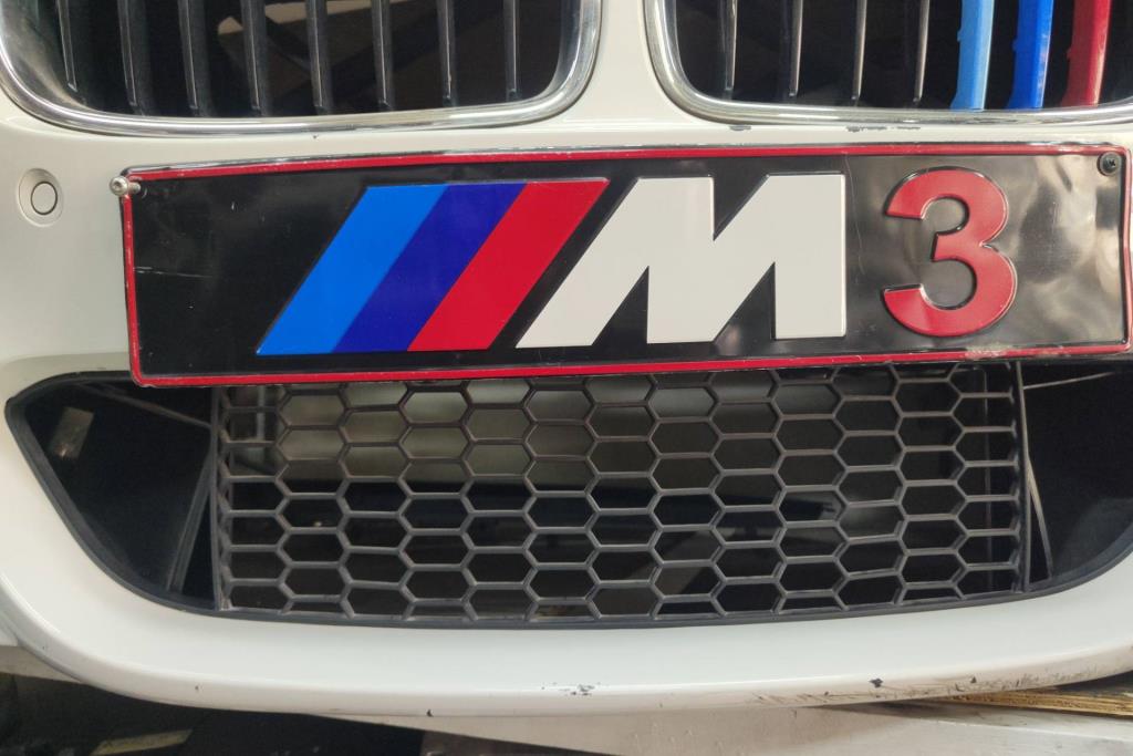 Body  Grilles BMW 328